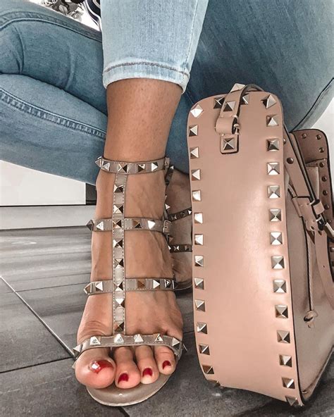 VALENTINO ROCKSTUD DUPE & GIVENCHY SLIDES SHOE 